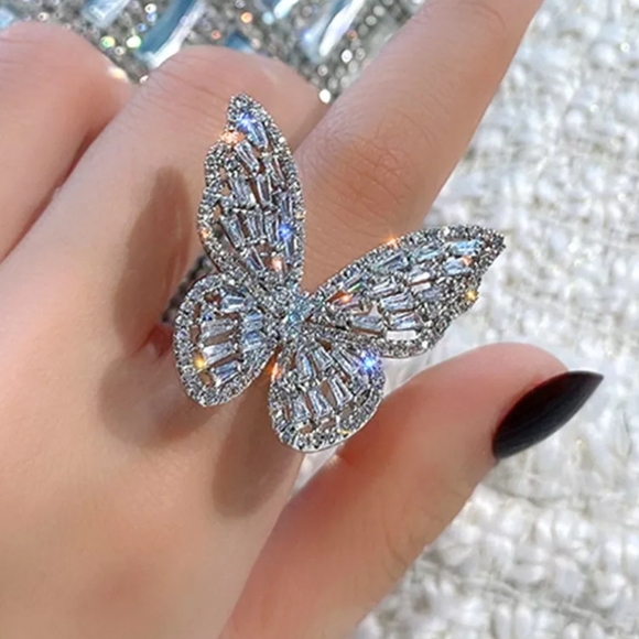 Jewelry - 🎀925 Butterfly Diamond Ring